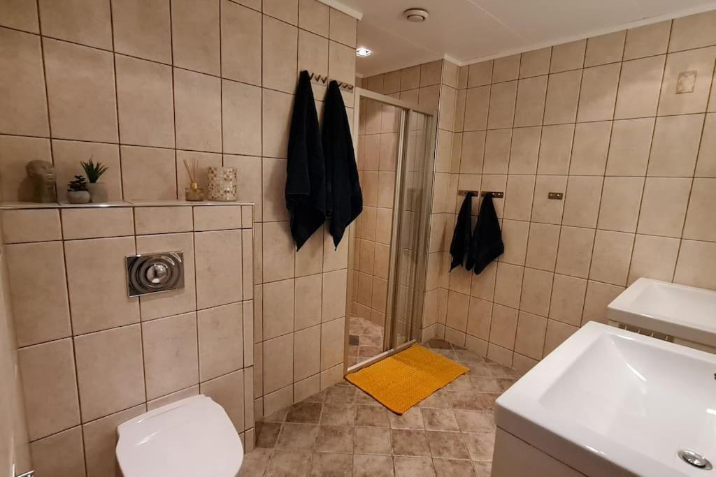 Arctic Lodge Tromvik With Jacuzzi Τρόμσο Εξωτερικό φωτογραφία