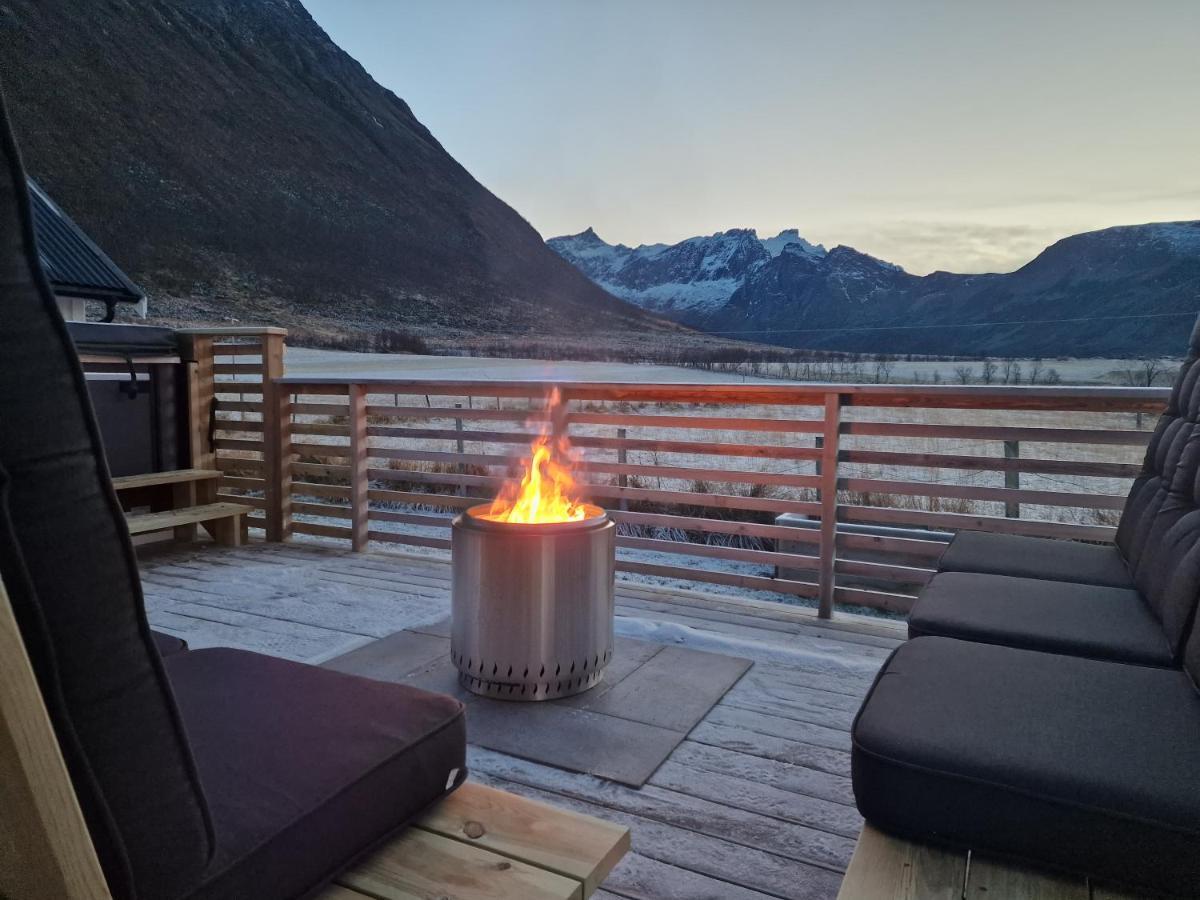 Arctic Lodge Tromvik With Jacuzzi Τρόμσο Εξωτερικό φωτογραφία